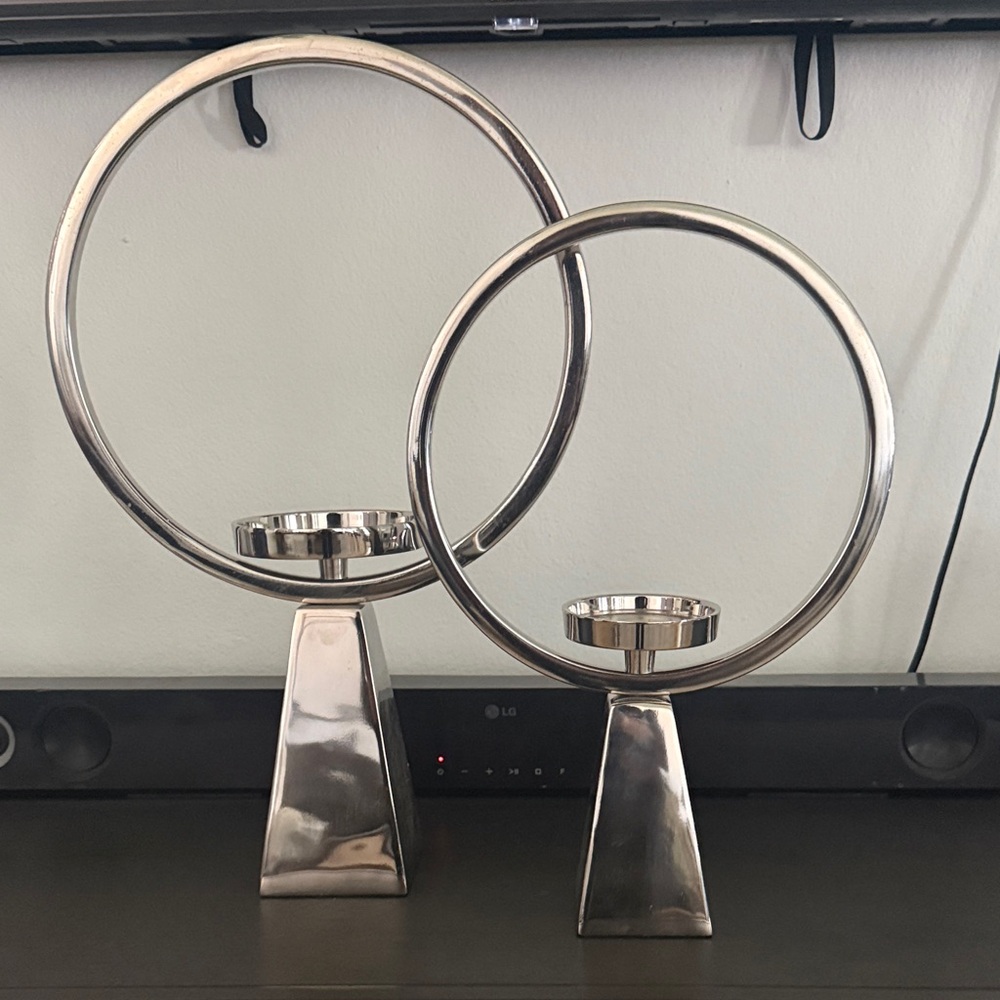 Silver Circular Candle Holders